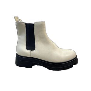 Marc Fisher Pirro Chelsea Leather Boots 9 White Round Toe Lug Sole Combat